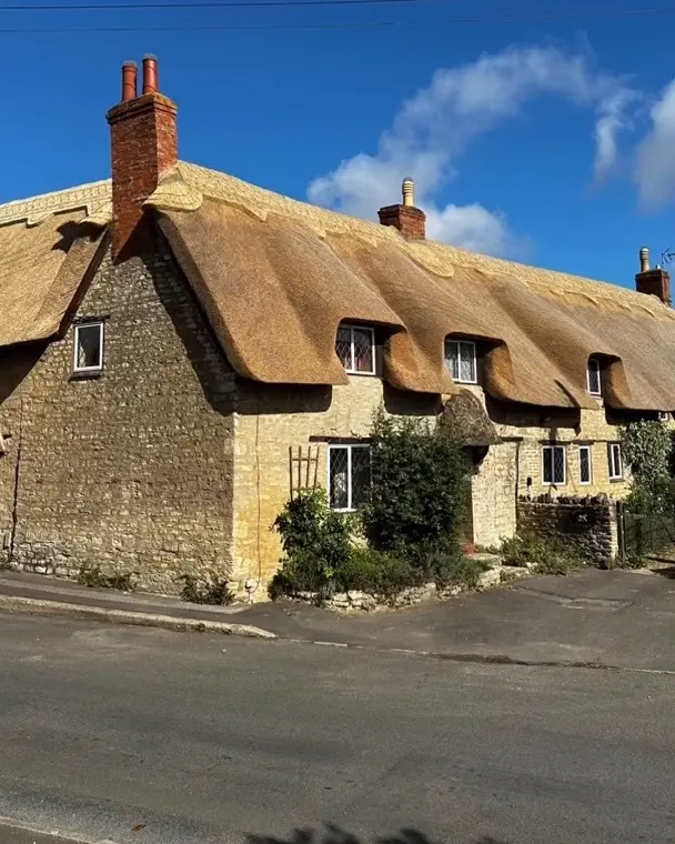 Stone cottage newly re-thatched by Nick, Callum and Ollie Mackay, 2024